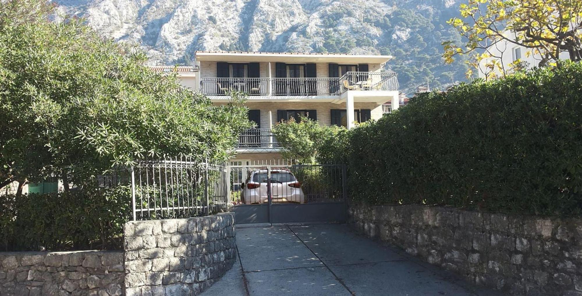 Apartments Vojvoda Kotor Exterior foto